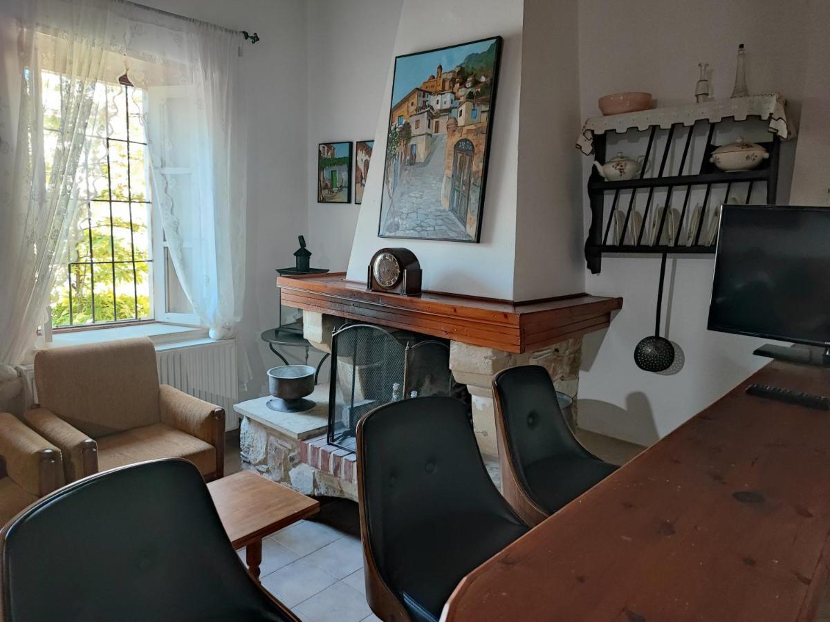 Liakoto Guest House Panayia Luaran gambar
