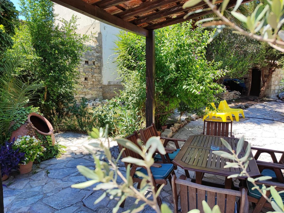 Liakoto Guest House Panayia Luaran gambar