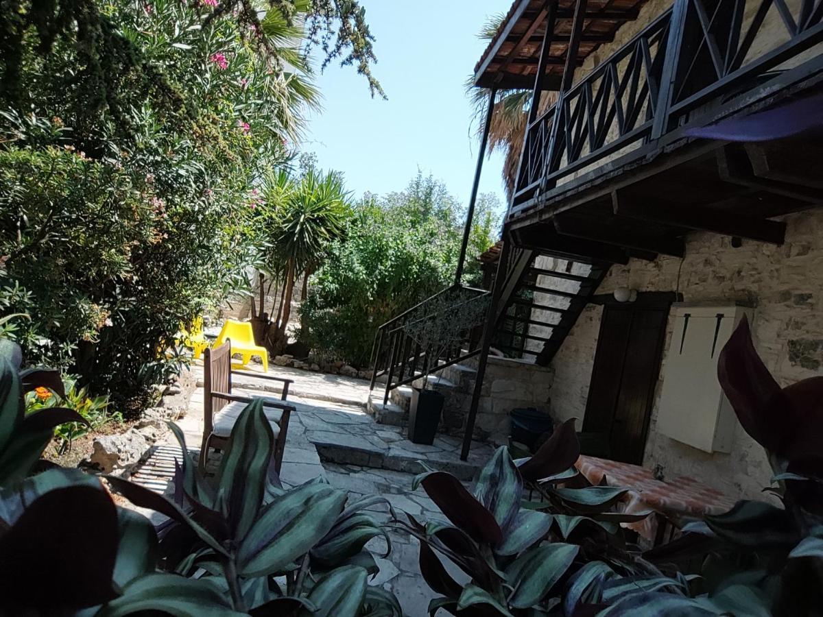 Liakoto Guest House Panayia Luaran gambar