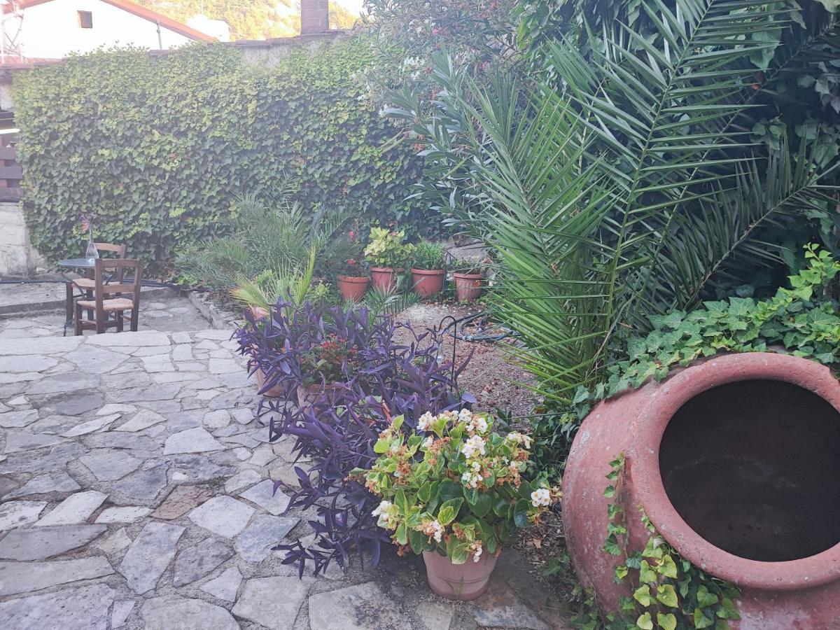 Liakoto Guest House Panayia Luaran gambar