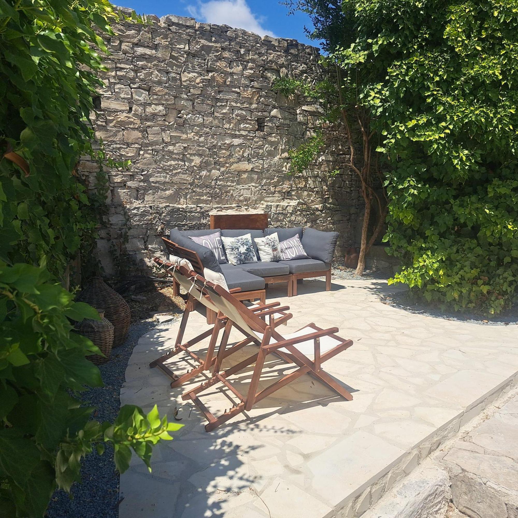 Liakoto Guest House Panayia Luaran gambar